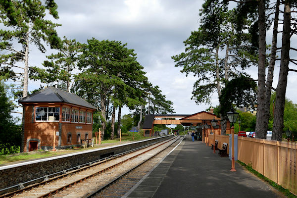 Broadway GWSR new station and signal box in style of original - Tim Edmonds
