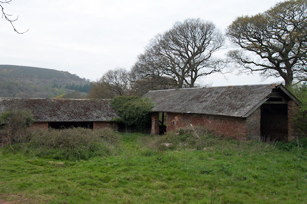 Horner Farm WSNTA visit  buildings planned for conversion to farm shop and event space - Tim Edmonds